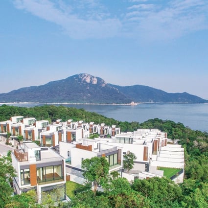Whitesands, opposite Cheung Sha beach, is in a beautiful location, close to pristine beaches and scenic hiking trails.
