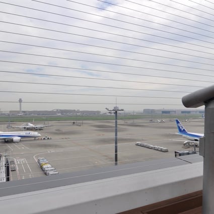 Travellers with some spare time can visit the huge open-air observation deck on level 5 of the Haneda Airport International Terminal. Photo: Daniel Hurst