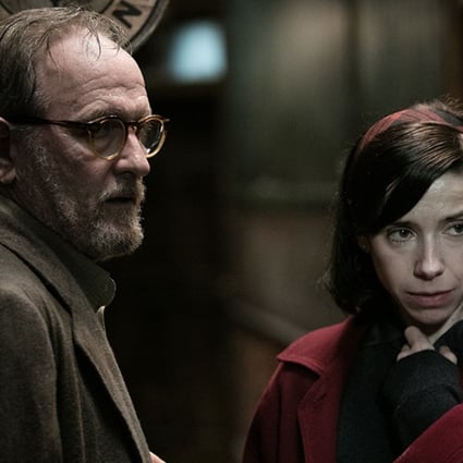 Richard Jenkins and Sally Hawkins in The Shape of Water.