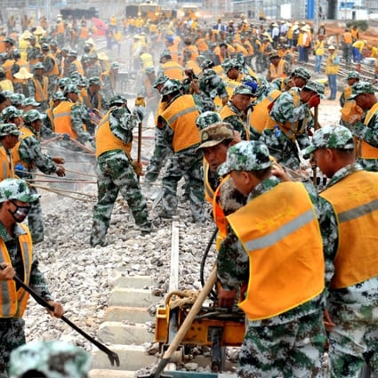 Workers build Kunming East Railway Station in Kunming, capital of southwest China's Yunnan Province. Photo: Xinhua