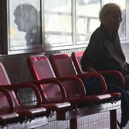 The number of Hongkongers over the age of 80 will peak after 2050, with at least a third of them expected to suffer dementia, according to government’s projection. Photo: K.Y. Cheng