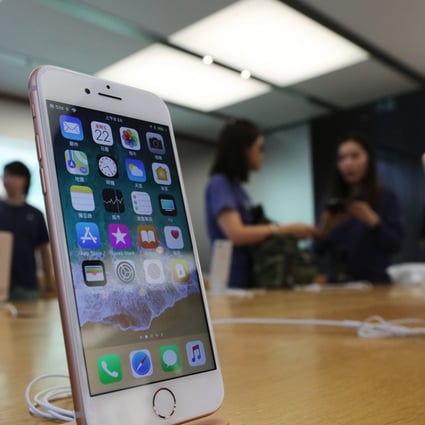 Suning.com is offering discounts of as much as 1,100 yuan (US$165.5) on the iPhone 8. Photo: Felix Wong / SCMP