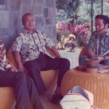 President Suharto of Indonesia (middle) with Yani Haryanto and Robert Kuok in the president’s country home in Chiomas, outside Jakarta, c 1970. Photo: Robert Kuok, A Memoir