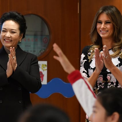 US First Lady Melania Trump and China's First Lady Peng Liyuan watch an English-language class during a visit to Banchang Primary School in Beijing on November 9, 2017. Nearly 300 million people in China are reportedly taking English-language courses. Photo: Reuters