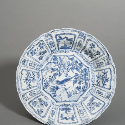 A porcelain Kraak dish from late Ming dynasty China. Kraak wares were commissioned by Dutch clients with modifications to suit Western tastes. Photo: Courtesy of the Hong Kong Maritime Museum