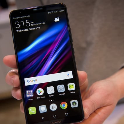 Huawei Technologies is now offering its flagship smartphone model, the Mate 10 Pro, for pre-orders in the United States with a steep discount and some incentives. Photo: Bloomberg