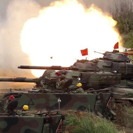 A line of US M60A3 Patton tanks fire at targets during Taiwan’s annual Han Kuang exercises on the outlying Penghu Island last year. Photo: AP