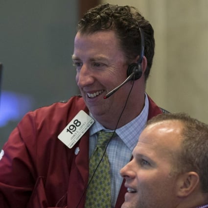 Traders work on the floor of the New York Stock Exchange in this August 25, 2015, file photo. Photo: Reuters