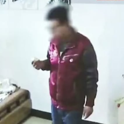A man from eastern China was detained for stealing a surveillance camera from a local office building. Photo: News.163.com