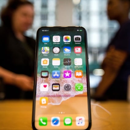 South Korea’s LG Display will initially supply between 2 million and 4 million units of organic light-emitting diode screens to Apple for its high-end iPhones. Photo: Bloomberg