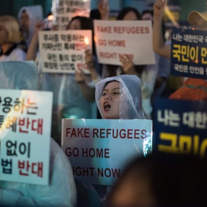 South Korean anti-immigration activists protest against asylum seekers.