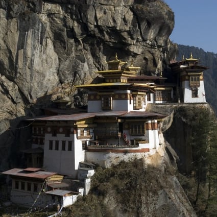 Bhutan Land - Bhutan Land Of The Thunder Dragon 5 Days 4 Nights : The kingdom of bhutan remained largely cut off from the rest of the world up until the early 1960's.