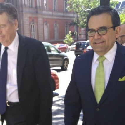 US Trade Representative Robert Lighthizer, left, leaving the Office of the US Trade Representative with Mexico's Secretary of Economy Ildefonso Guajardo after a day of meetings this month. Photo: AFP