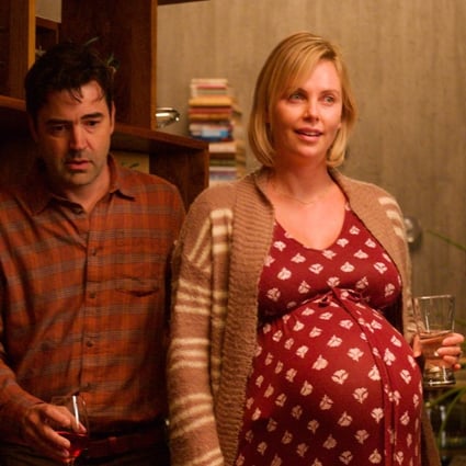 Charlize Theron and Ron Livingston in Tully.