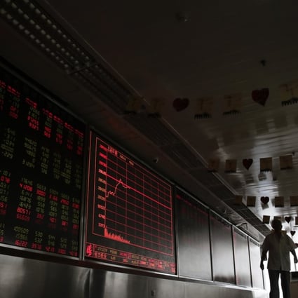 China is moving to improve investor confidence after the Chinese stock market records the worst performance of any major financial market so far this year. Photo: AP