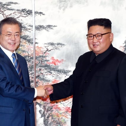South Korean President Moon Jae-in and North Korean leader Kim Jong-un. Photo: Reuters