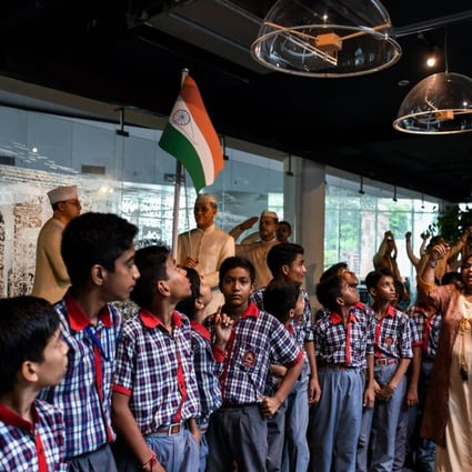 Moon Rocks Mt Everest And Virtual Gandhi India Opens President S House As Newest Museum South China Morning Post How to download kendriya vidyalaya challan form 2020. south china morning post