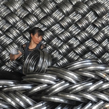 Weather forecaster: the price of steel futures. Photo: Reuters