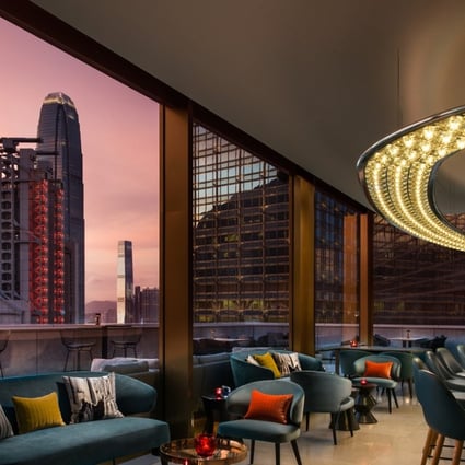 Where a French wine merchant eats in Hong Kong preferably outdoors