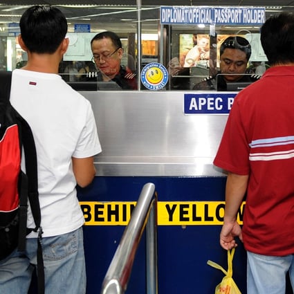 Unofficial estimates put the number of Chinese nationals working in the Philippines at 100,000, or around twice the number of official permits issued by the government between 2016 and 2018. Photo: AFP