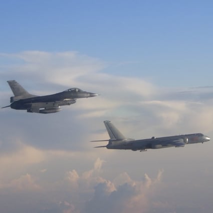 A Taiwanese F-16 fighter jet shadows a PLA H-6 bomber over the Bashi Channel south of Taiwan. Photo: Military News Agency