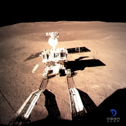 Yutu 2 leaves its first tracks after being released by Chang’e 4. Photo: Xinhua