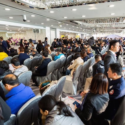 Potential homebuyers queue up for 228 flats on offer at the Mayfair By The Sea 8 from Sino Land on January 23, 2019. Photo: SCMP Handout
