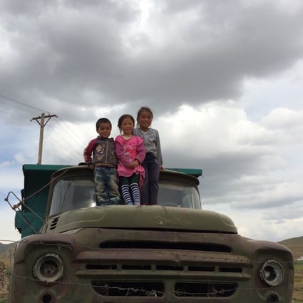 Children in the countryside of Kyrgyzstan. Photo: William Han