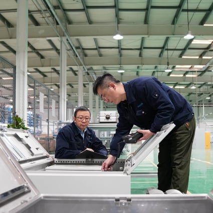 Activity in the non-manufacturing sector, which includes services and construction, also slowed, with the sector index dropping to 54.3 in February from 54.7. Photo: Xinhua