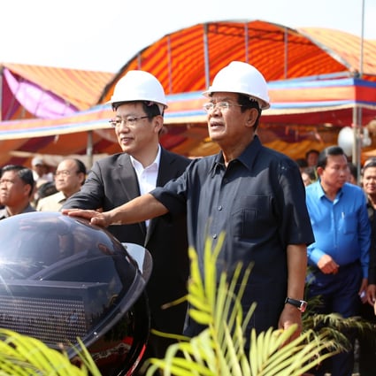 Cambodian Prime Minister Hun Sen (right, front) and Chinese ambassador to Cambodia Wang Wentian (left, front) attend a groundbreaking ceremony for the Cambodia-China Friendship Tboung Khmum Hospital in Tboung Khmum province, Cambodia, on Friday. Photo: Xinhua