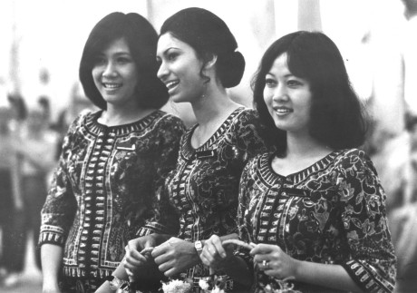 Sarong kebaya worn by Singapore Airlines stewardesses. Since the beginning of commercial air travel, cabin crew uniforms have been influenced by many factors, including war, changing gender roles and dress. Photo: Singapore Airlines