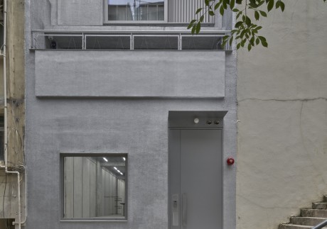 The silver facade of Kiang Malingue Gallery in Sik On Street, Wan Chai, Hong Kong. Architects turned a slim, six-storey 1960s tenement building into a stripped-back four-storey exhibition space. Photo: Xu Liang Leon