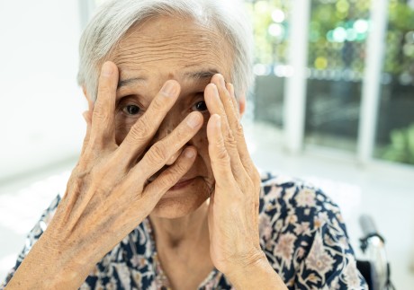 Carers often find it challenging to calm a dementia patient down when they suffer from paranoia, hallucinations and delusions. Experts offer advice on what to do. Photo: Shutterstock