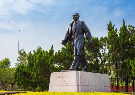 A bronze statue of China’s former paramount leader Deng Xiaoping, who established development as the party’s core priority in a 1992 speech. Photo: Shutterstock
