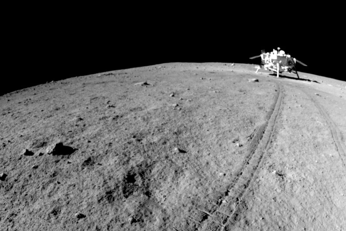 Луноход-1 на поверхности Луны
