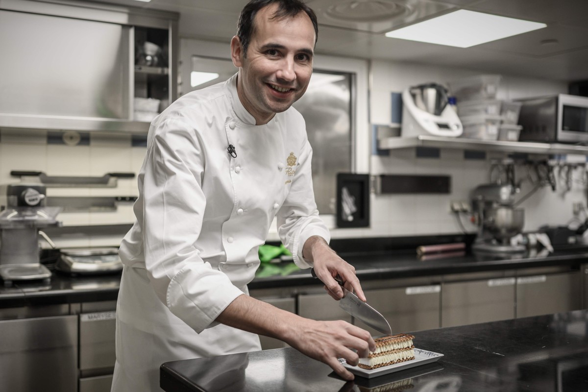 Home pastry chef