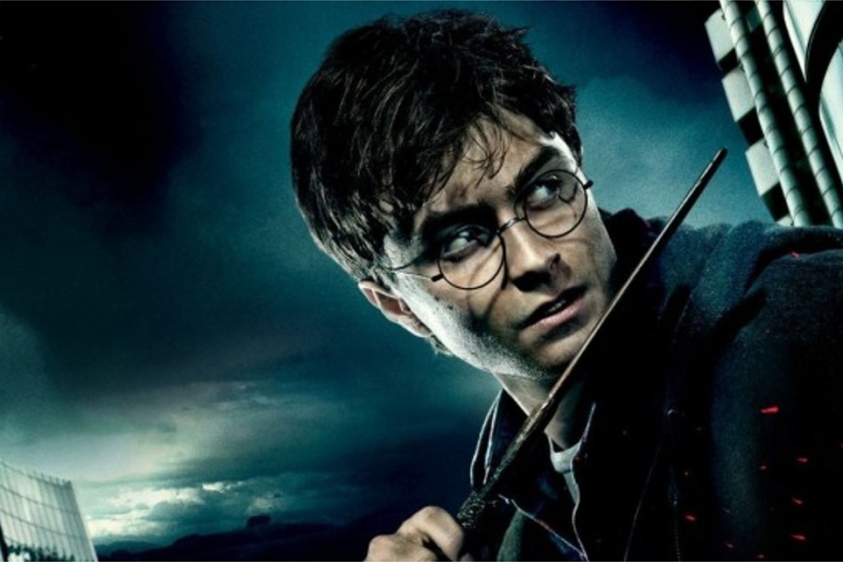 Garri potter 7. Гарри Поттер 4. Палочка Гарри Поттера. Хэппи Поттер. Гарри Поттер мальчик который выжил.