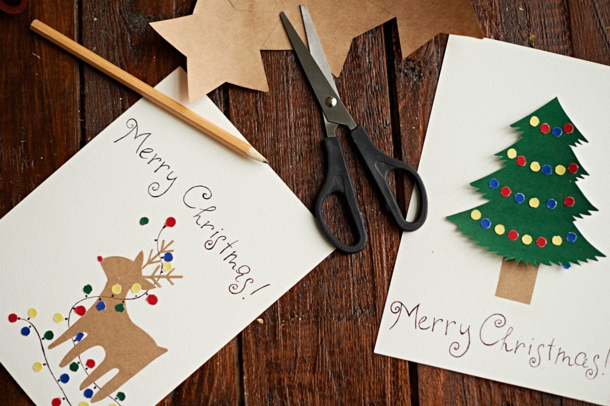 Making christmas cards. Новогодние открытки Минимализм своими руками. Открытки на новый год своими руками Минимализм. Открытки на новый год своими рукам Эстетика. Новогодняя открытка Happy New year своими руками.